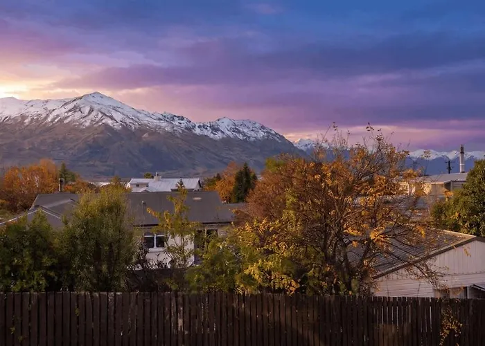 Mountain & Views, Rooftop Deck, Sleeps 4 - Family Near *