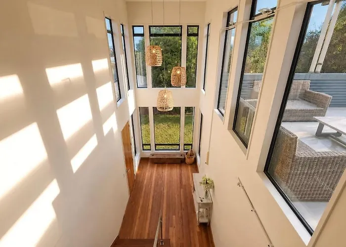 Mountain & Views, Rooftop Deck, Sleeps 4 - Family Near